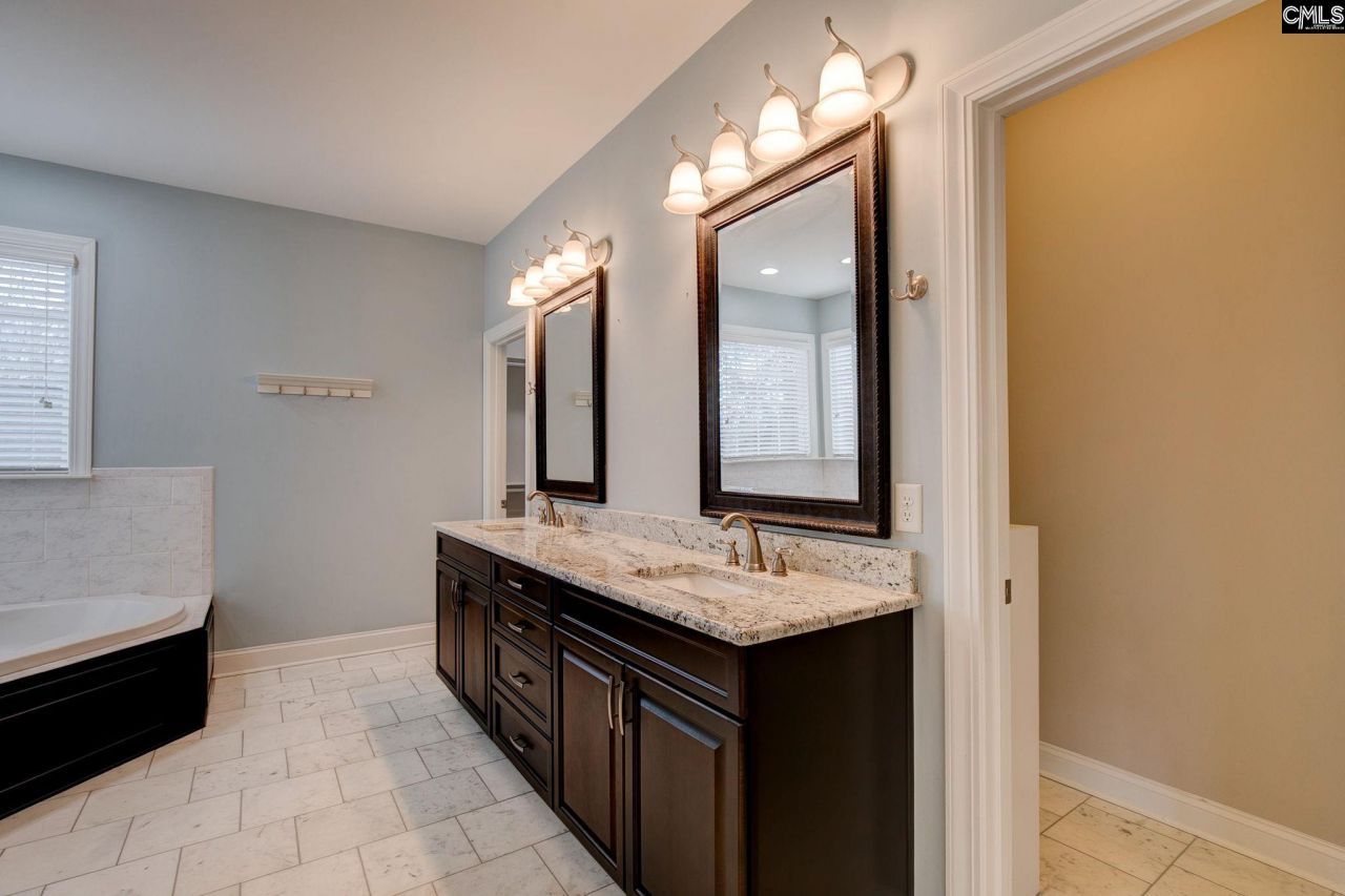 119 Country Lake Drive Photo 35