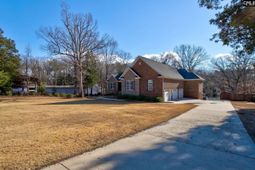 119 Country Lake Drive photo 4