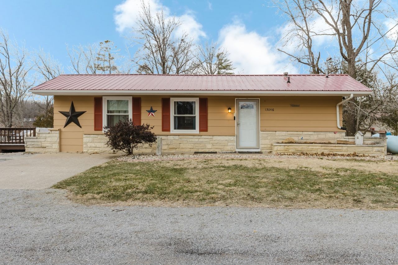 13046 Lark Court, Creal Springs, IL 62922 Main Photo