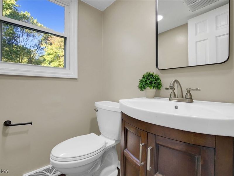 3863 Heckman Street NW, Uniontown, OH 44685 Photo 14