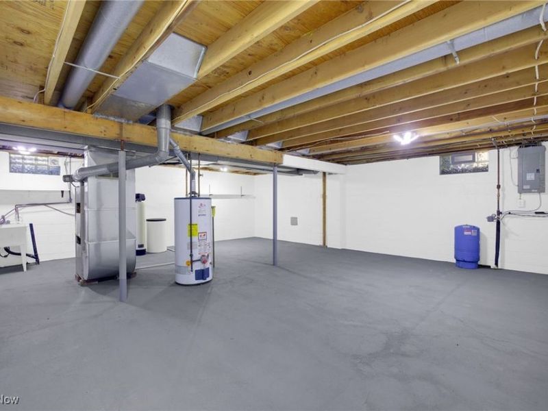 3863 Heckman Street NW, Uniontown, OH 44685 Photo 20