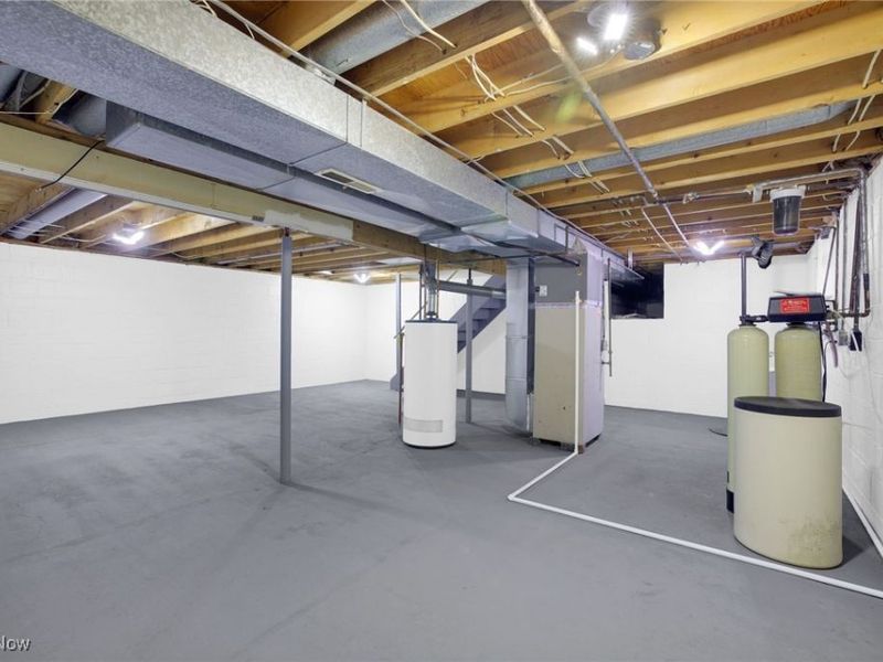 3863 Heckman Street NW, Uniontown, OH 44685 Photo 21