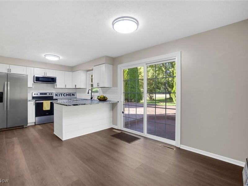 3863 Heckman Street NW, Uniontown, OH 44685 Photo 9