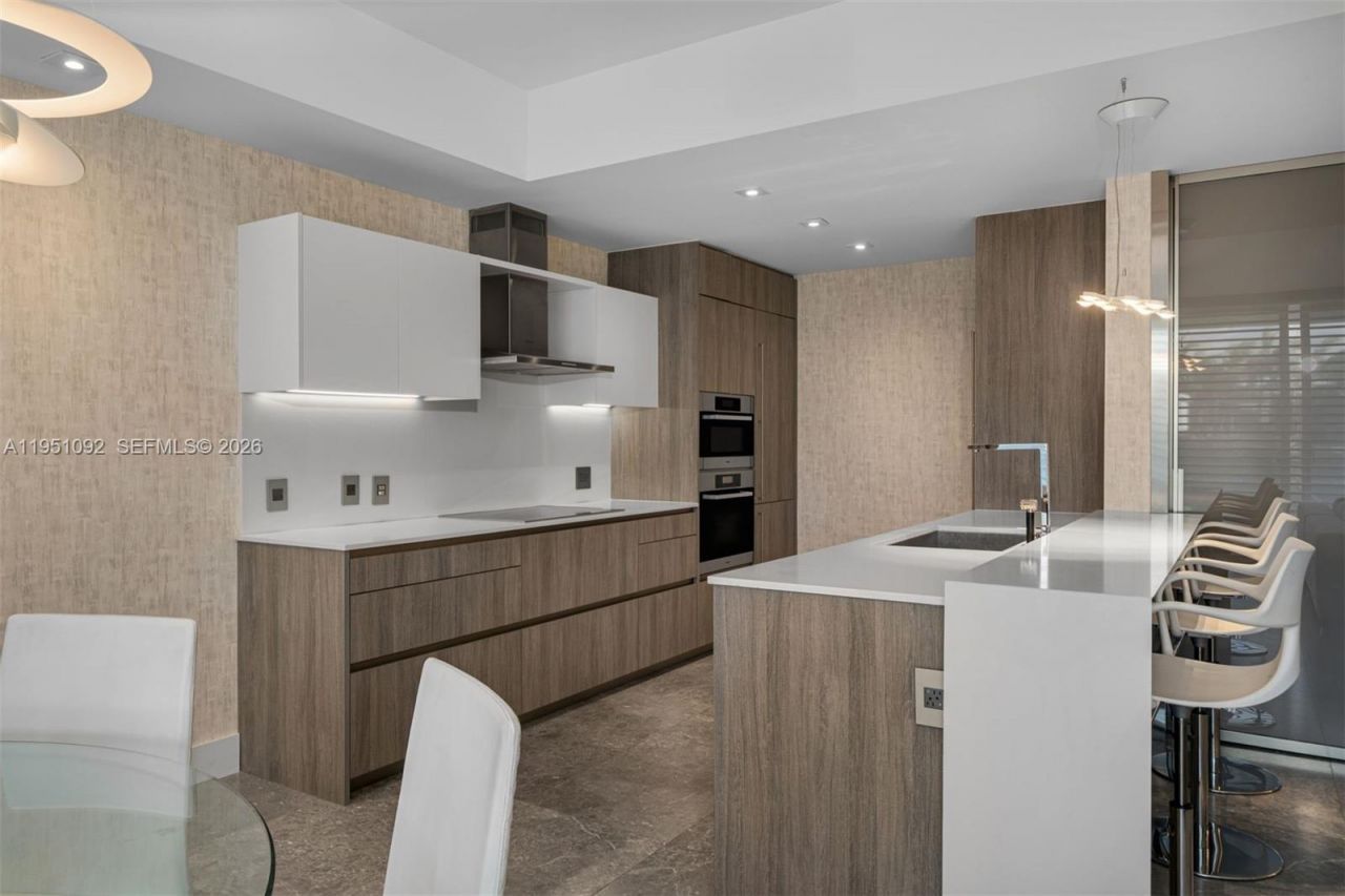 350 Ocean Dr, Unit 205N, Key Biscayne, FL 33149 Photo