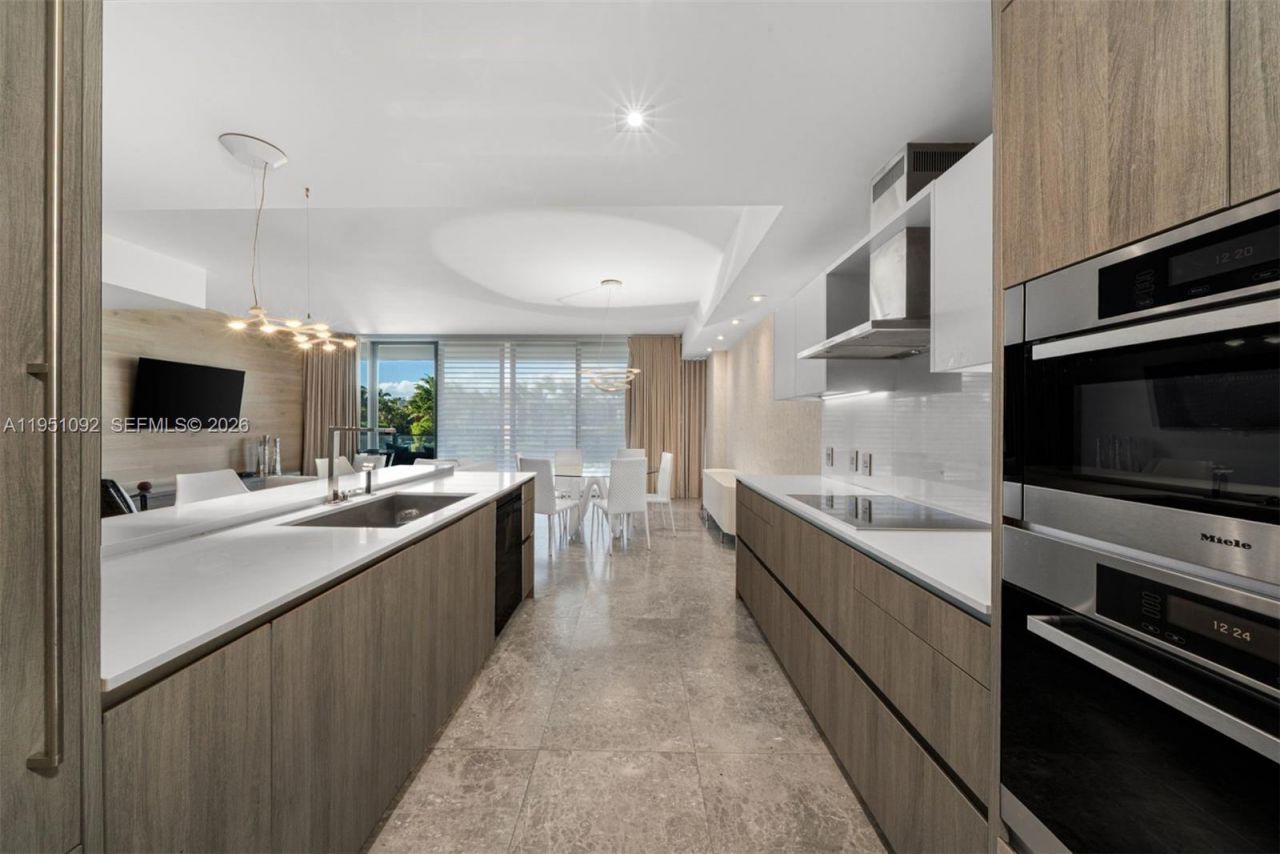 350 Ocean Dr, Unit 205N, Key Biscayne, FL 33149 Photo