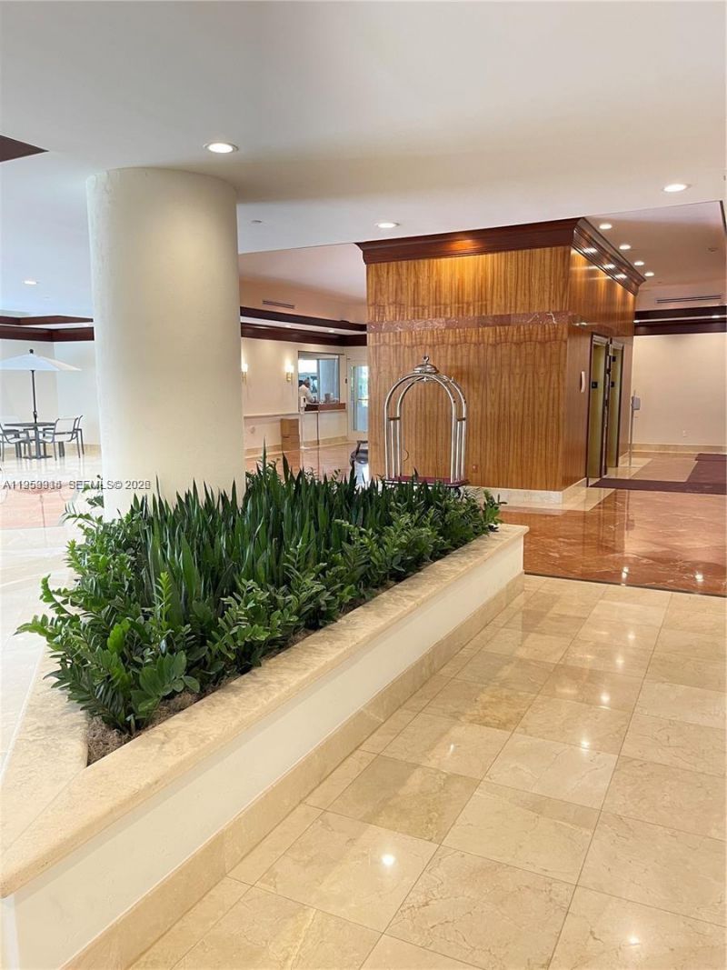 8925 Collins Ave, Unit 11D, Surfside, FL 33154 Photo