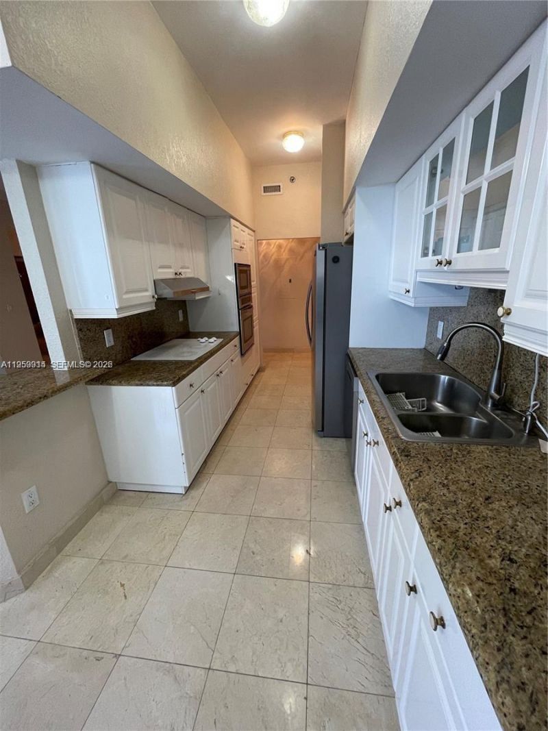 8925 Collins Ave, Unit 11D, Surfside, FL 33154 Photo