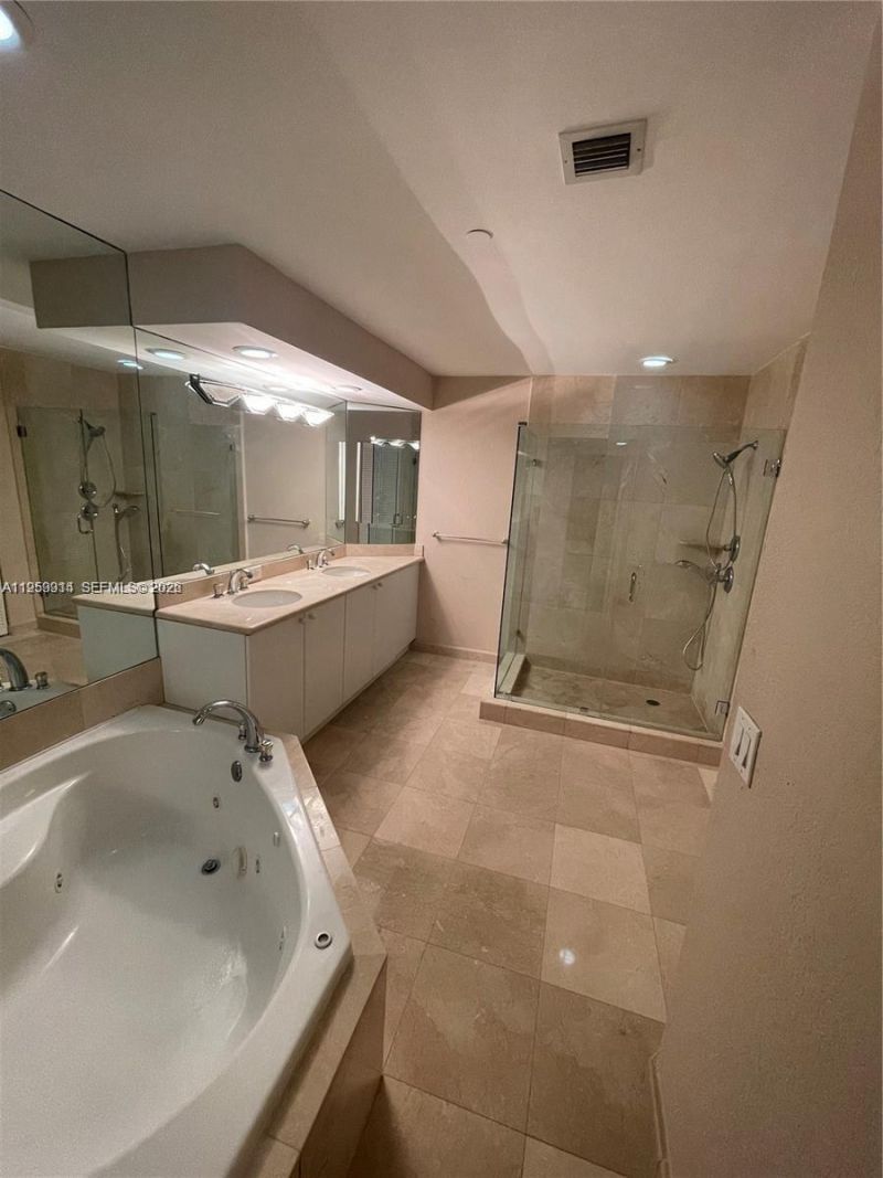 8925 Collins Ave, Unit 11D, Surfside, FL 33154 Photo