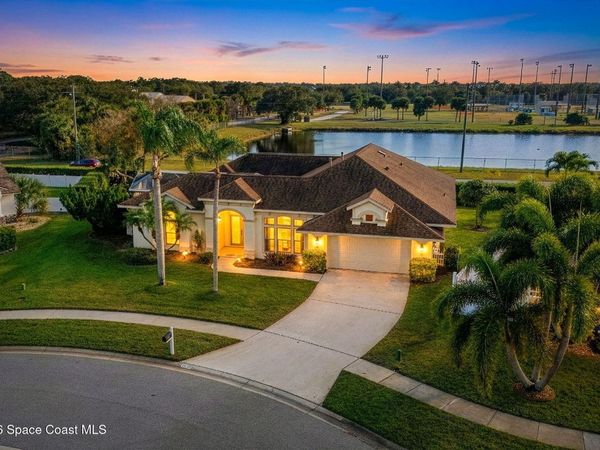 510 Lake Victoria Circle, Melbourne, FL 32940