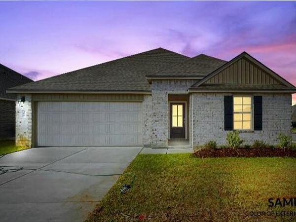 1515 Colonel Ridge , New Iberia, LA 70560