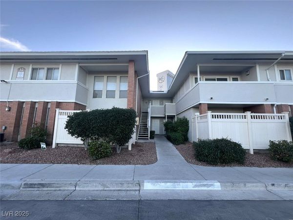 2855 Geary Place, Unit 3213, Las Vegas, NV 89109