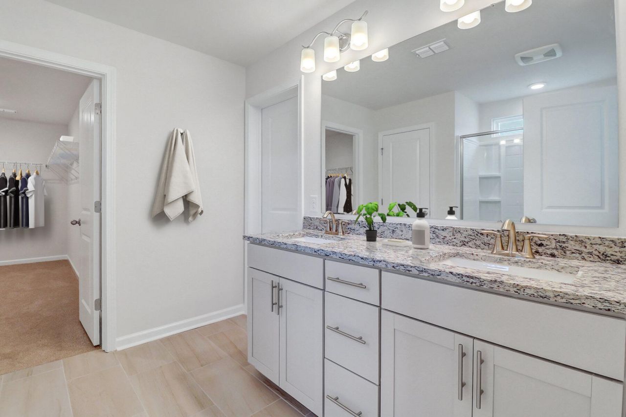 177 The Oaks Avenue Photo 8