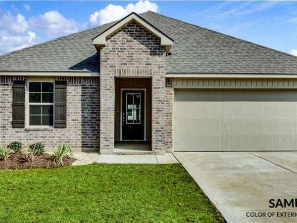 1518 Colonel Ridge , New Iberia, LA 70560