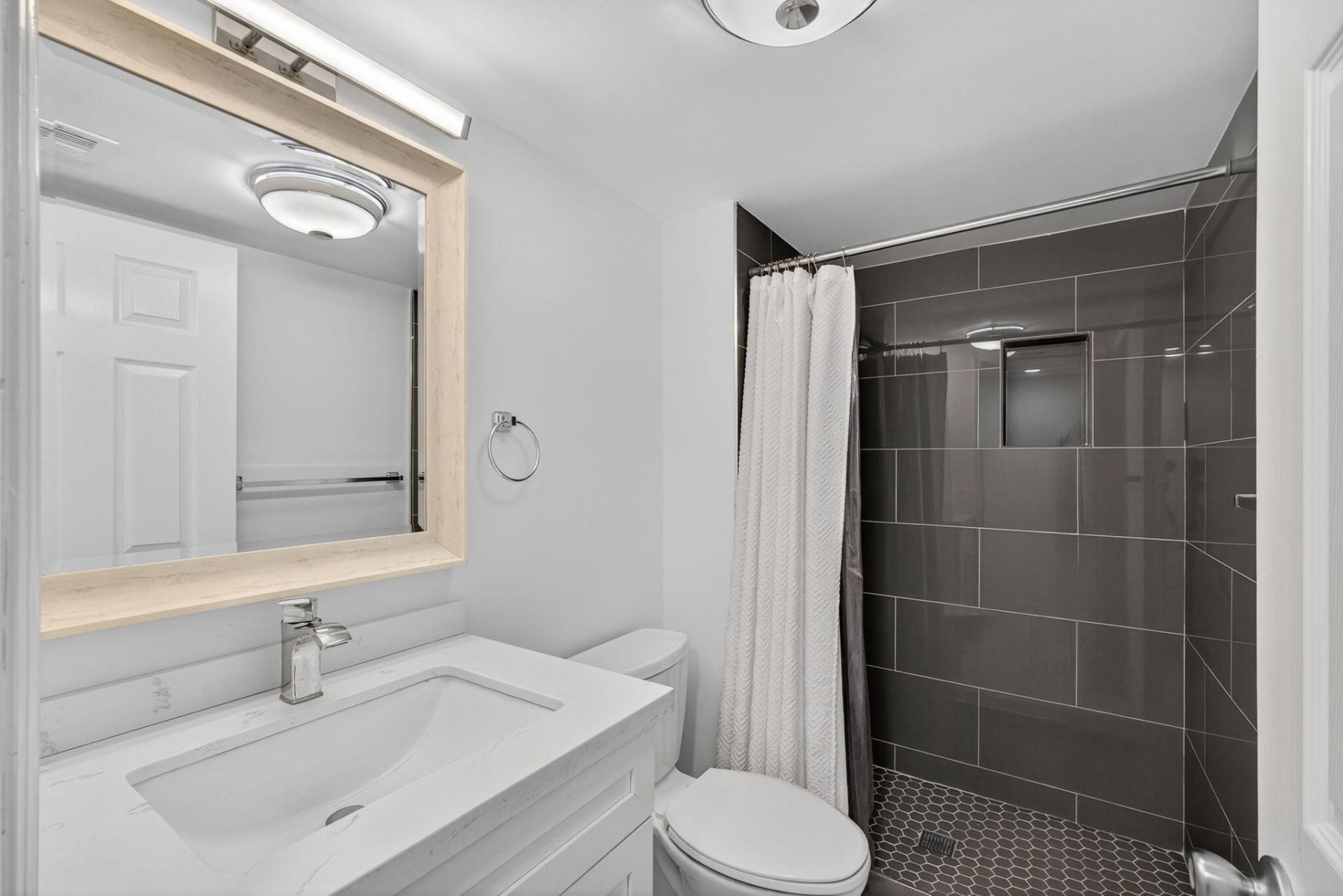 176 Helios Drive, Unit 209, Jupiter, FL 33477 Photo