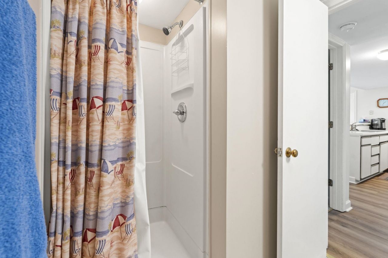 5905 South Kings Hwy.  Photo 19