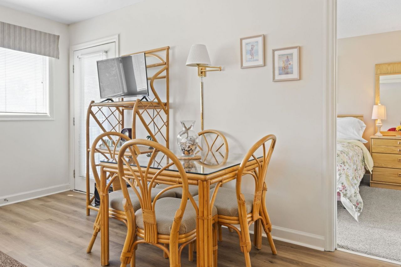 5905 South Kings Hwy.  Photo 4