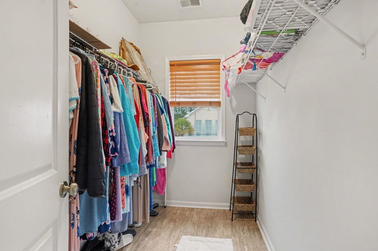 330 Splendor Circle Photo 18