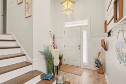 330 Splendor Circle photo 4