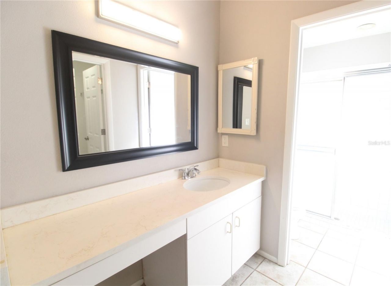 4218 Saint Charles Drive, Sarasota, FL 34243 Photo