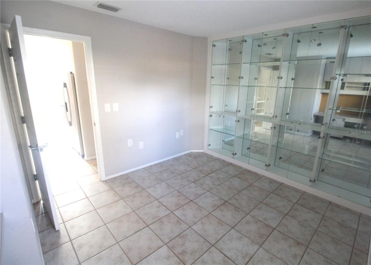 4218 Saint Charles Drive, Sarasota, FL 34243 Photo