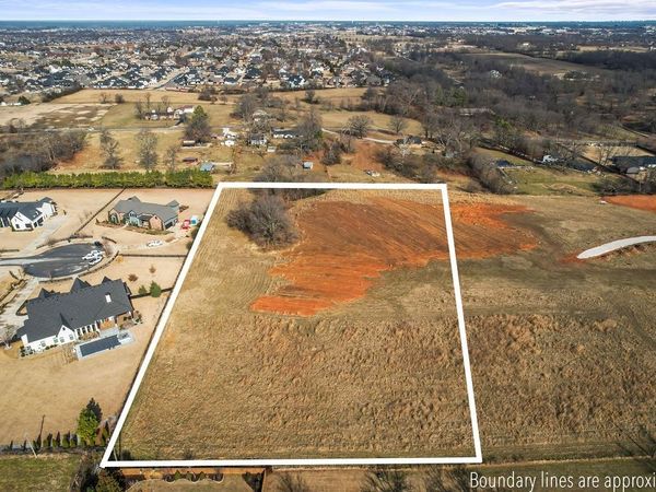 Ozark Acres Drive , Bentonville, AR 72713