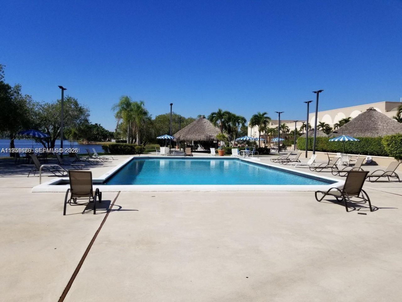 100 Lakeview Dr, Unit 108, Weston, FL 33326 Photo