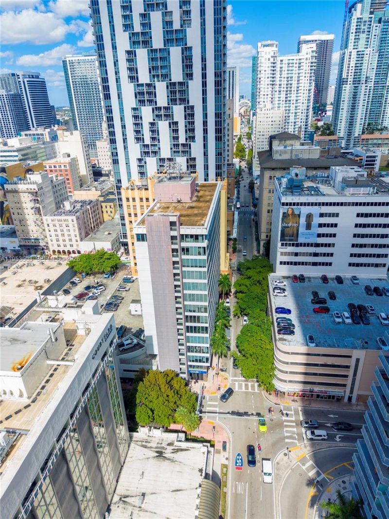 150 SE 2nd Ave , Unit 1410, Miami, FL 33131 Photo