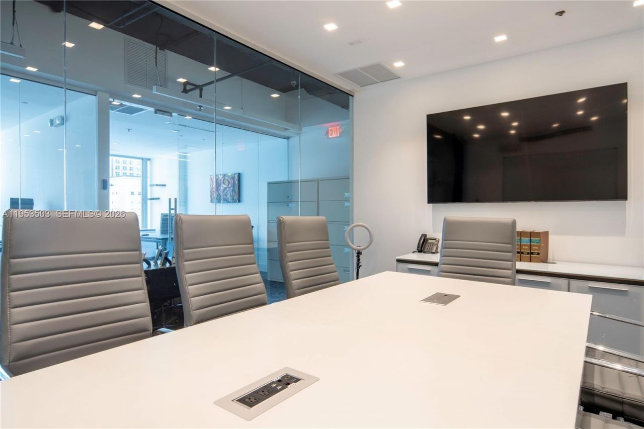 150 SE 2nd Ave , Unit 1410, Miami, FL 33131 Photo