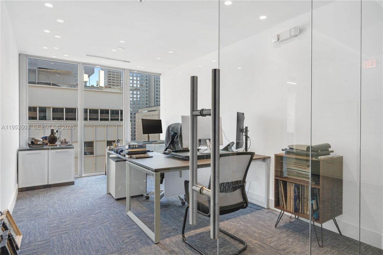 150 SE 2nd Ave , Unit 1410, Miami, FL 33131 Photo