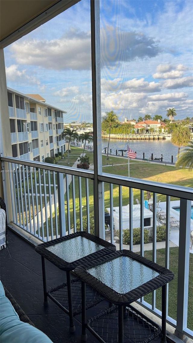 230 N Federal Hwy, Unit 305, Deerfield Beach, FL 33441 Photo