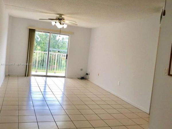 Unit 620, North Miami Beach, FL 33160