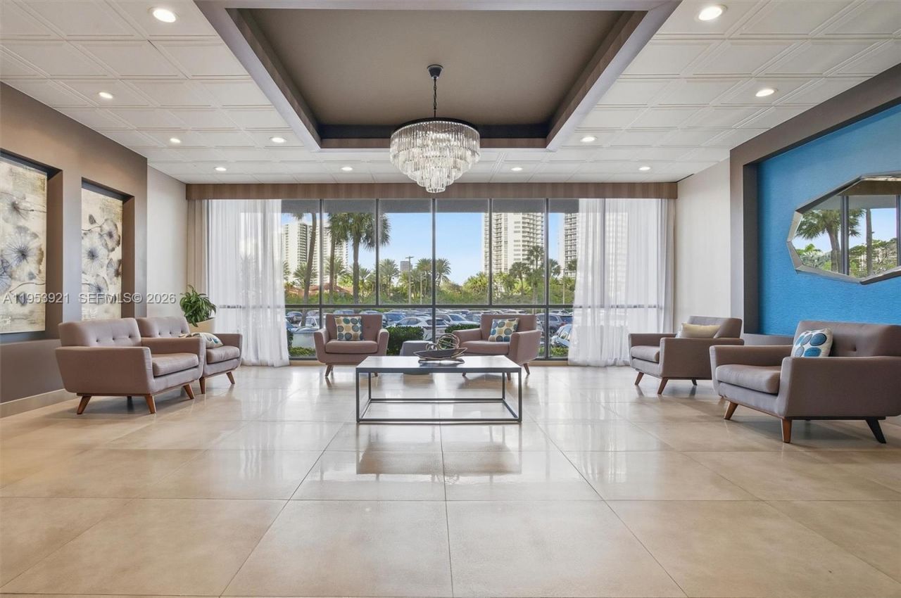 3731 N Country Club Dr, Unit 1421, Aventura, FL 33180 Photo
