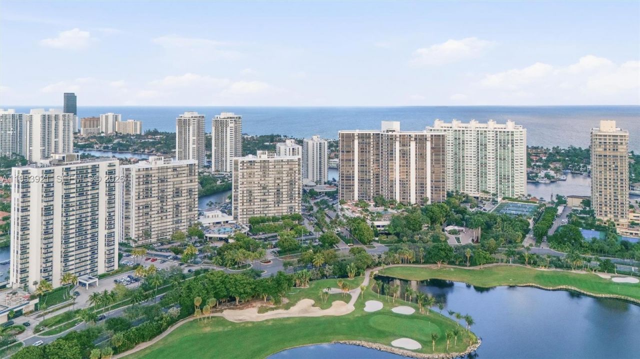 3731 N Country Club Dr, Unit 1421, Aventura, FL 33180 Photo
