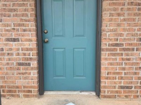 732 W Collins Street, Denton, TX 76201