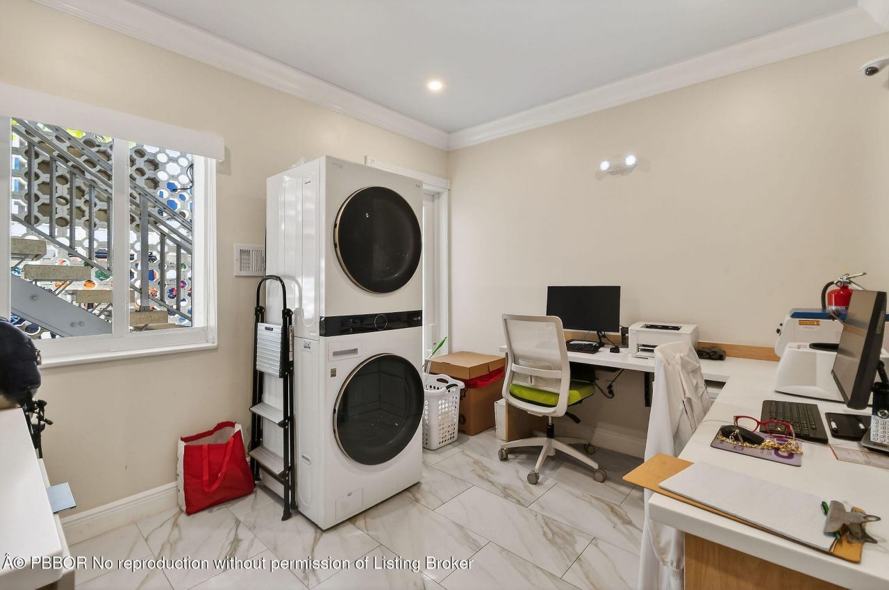 249 Peruvian Avenue, Unit 1811, Palm Beach, FL 33480 Photo