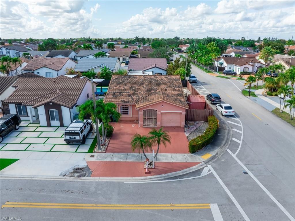 1002 SW 142nd Ct, Miami, FL 33184 Photo