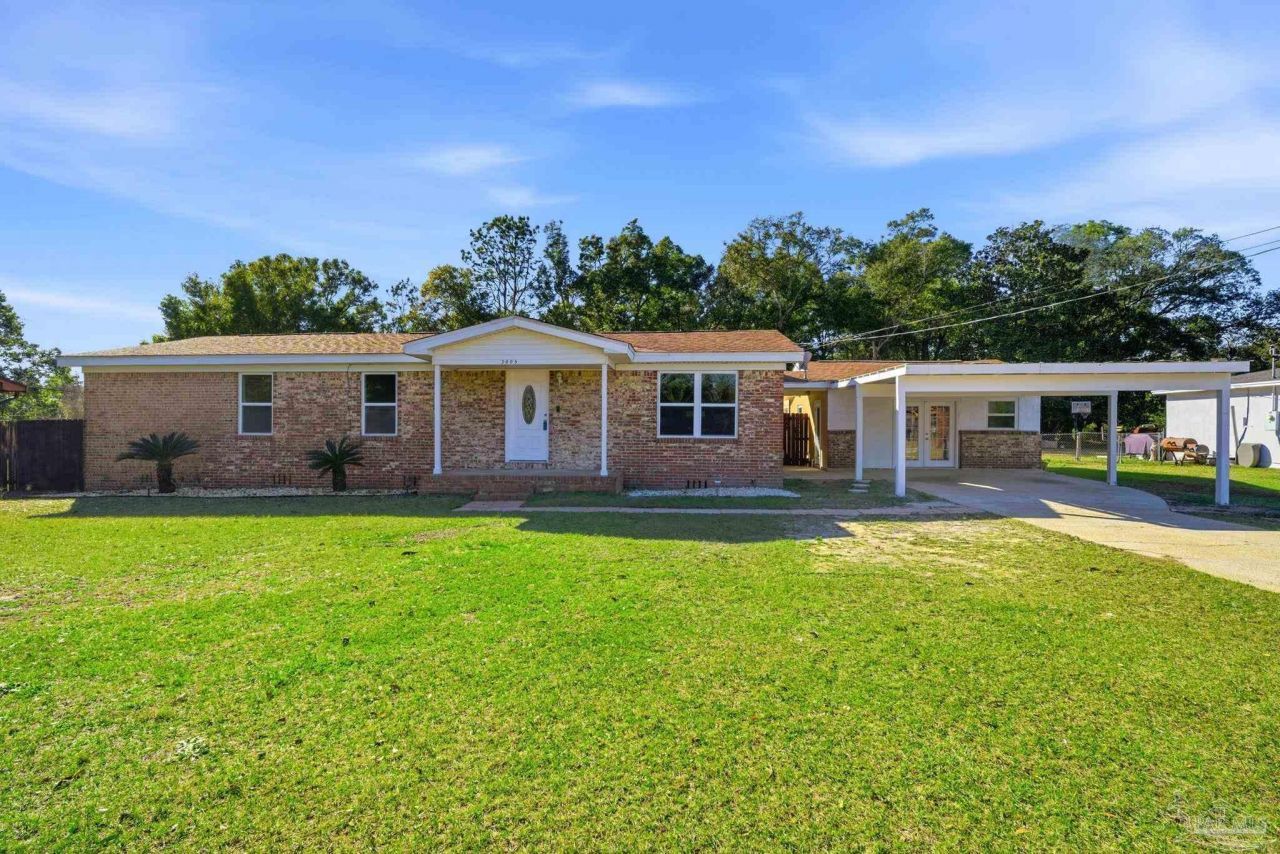 3005 Christine St, Pensacola, FL 32526 Main Photo