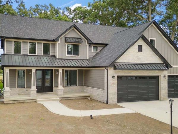 13822 Waterleaf Drive, St. John, IN 46373