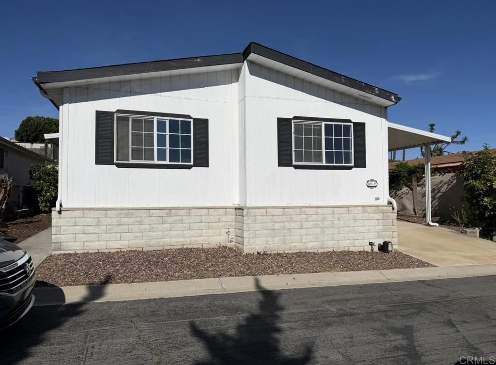 1638 Calavo Fallbrook, CA 92028