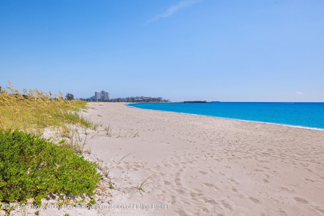 1446 N Ocean Boulevard, Palm Beach, FL 33480 Photo