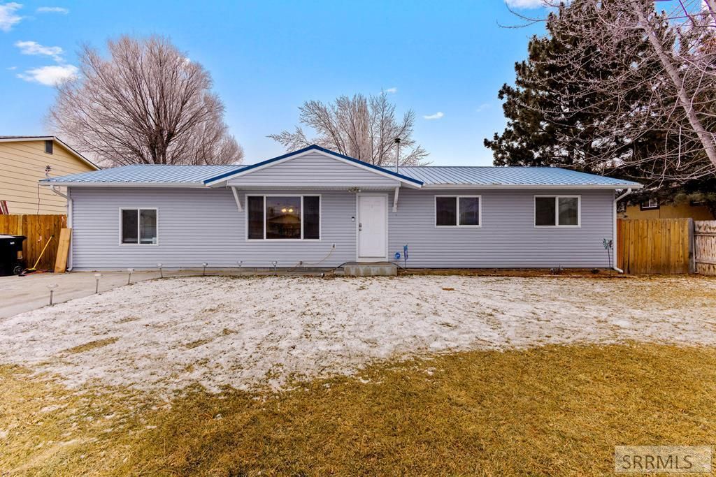 230 Meadowlark Drive, Shelley, ID 83274 Main Photo