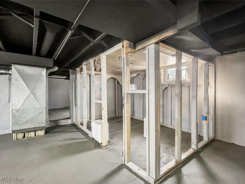 4242 Mccartney Road, Lowellville, OH 44436 Photo 17