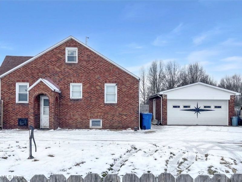 4242 Mccartney Road, Lowellville, OH 44436 Photo 3
