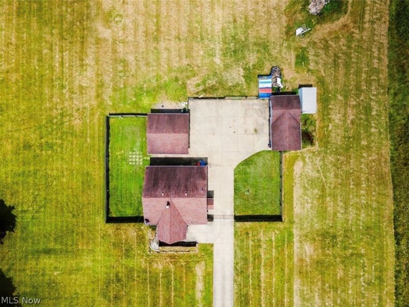 4242 Mccartney Road, Lowellville, OH 44436 Photo 40