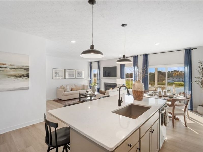 2963 McIntosh Drive NE, Louisville, OH 44641 Photo 3