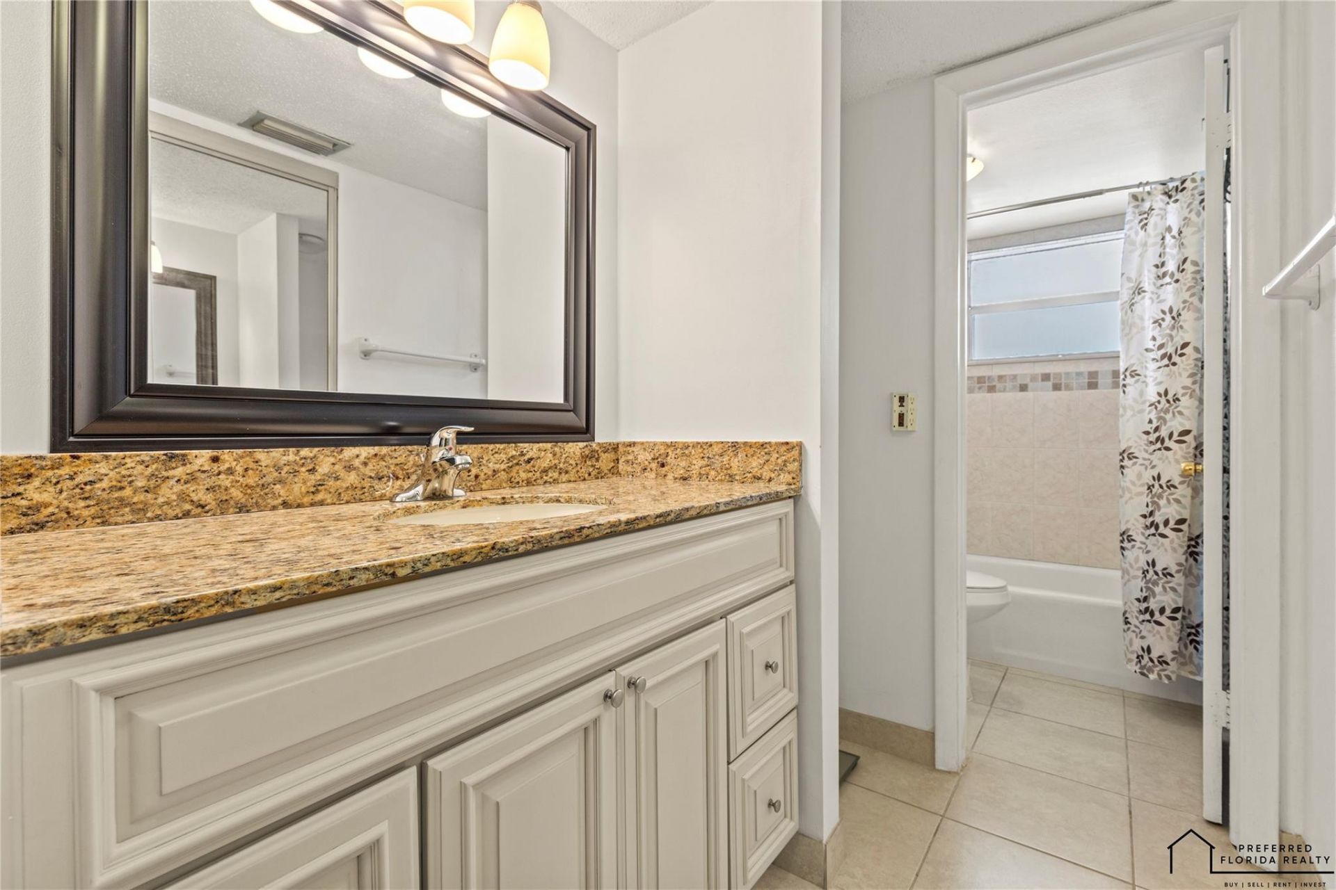 4191 NW 41st Street, Unit 316, Lauderdale Lakes, FL 33319 Photo