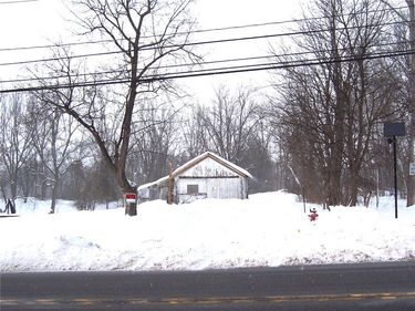 82 State Street, Holley, NY 14470