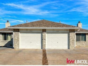 3920 Sweetbriar Lane, Lincoln, NE 68516