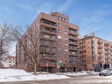 2885 Knox Avenue S, Unit 404, Minneapolis, MN 55408
