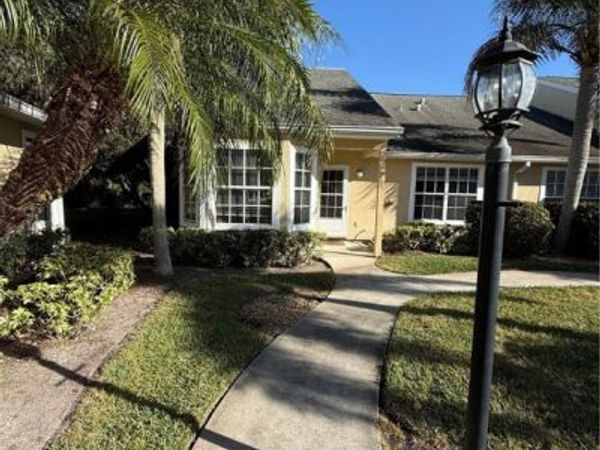 1845 Waterford Drive, Unit 5, Vero Beach, FL 32966